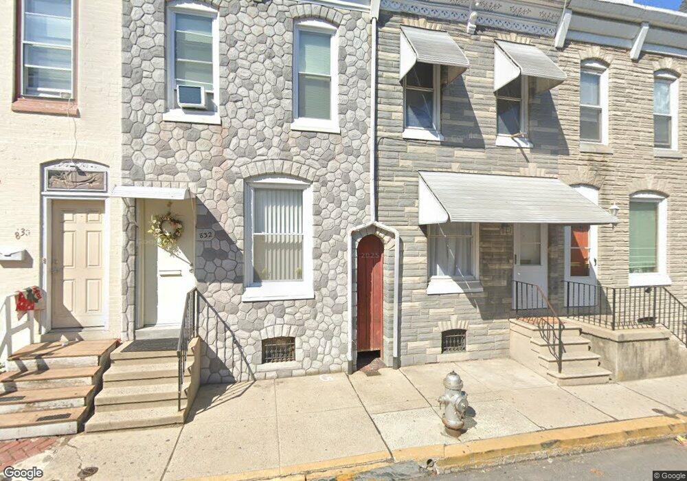 834 Locust St, Reading, PA 19604 - photo 1