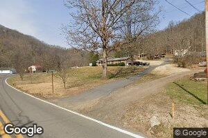 33 Paradise Hill Rd, Glen Fork, WV 25845