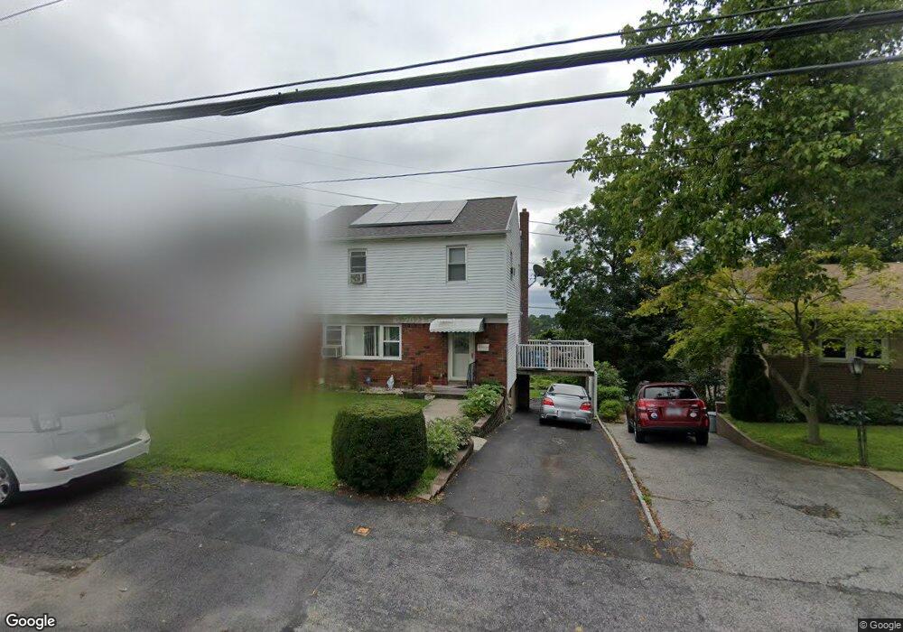 155 Roundhill Dr, Yonkers, NY 10710 - photo 1