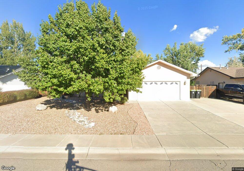 1020 Valley View, Bloomfield, NM 87413 - photo 1