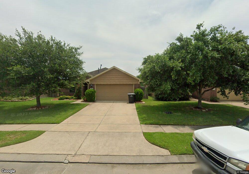 855 Barrell Rd, Alvin, TX 77511 - photo 1