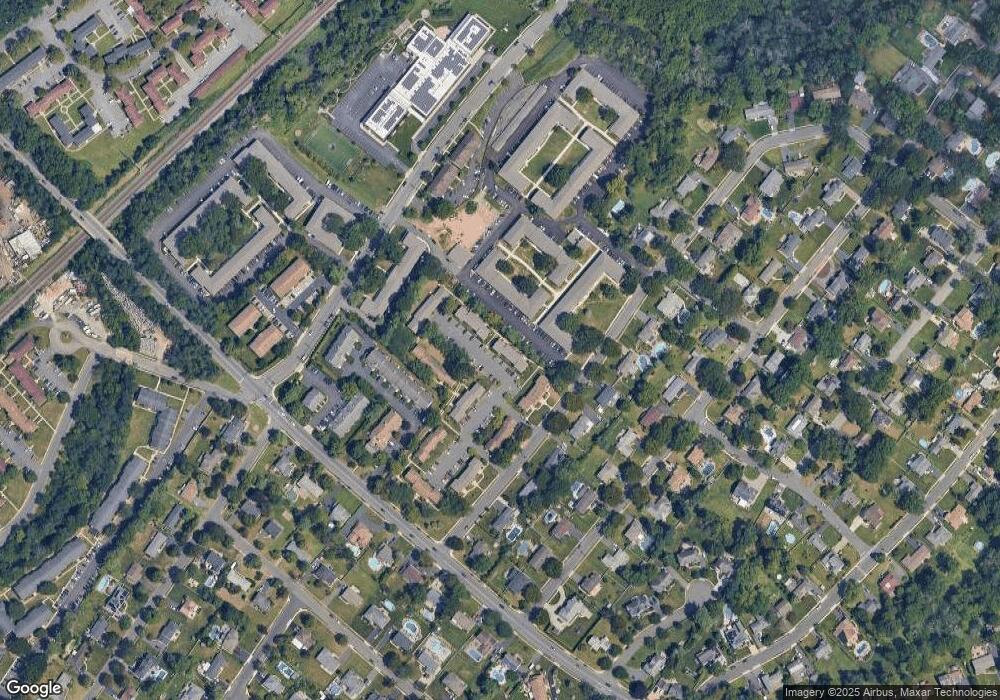 13 Briarwood Path unit 13, Clark, NJ 07066 - photo 1