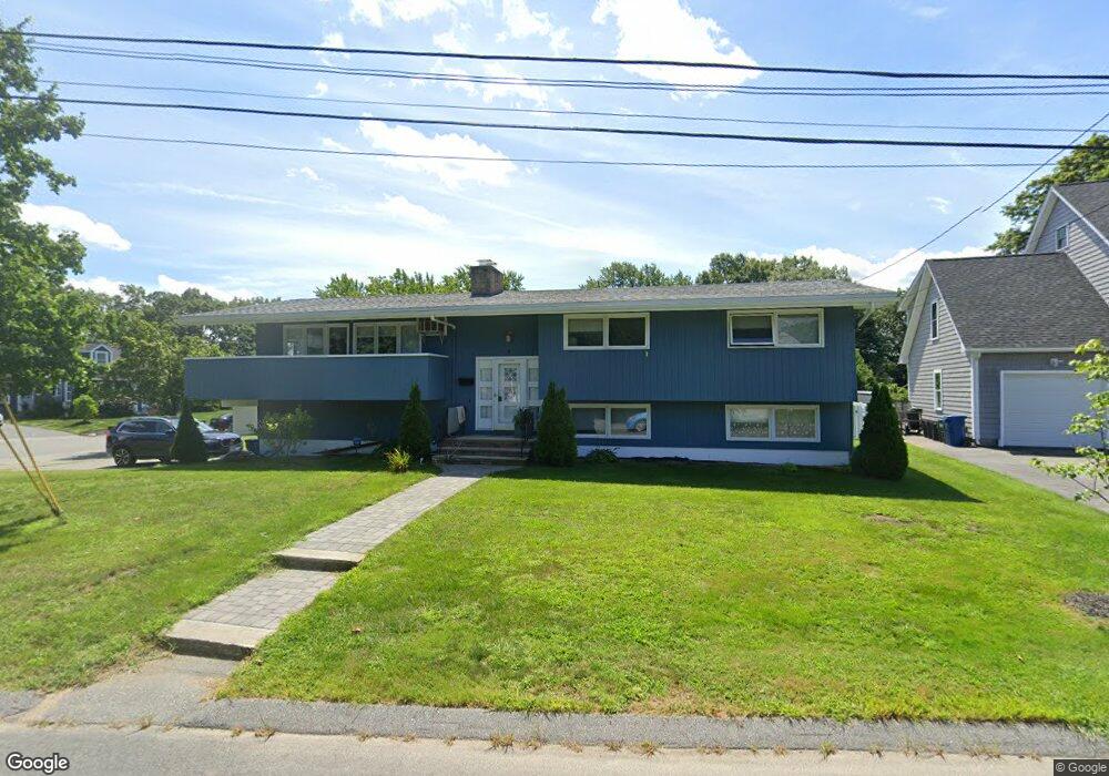 8 Pilgrim Rd, Lawrence, MA 01843 - photo 1