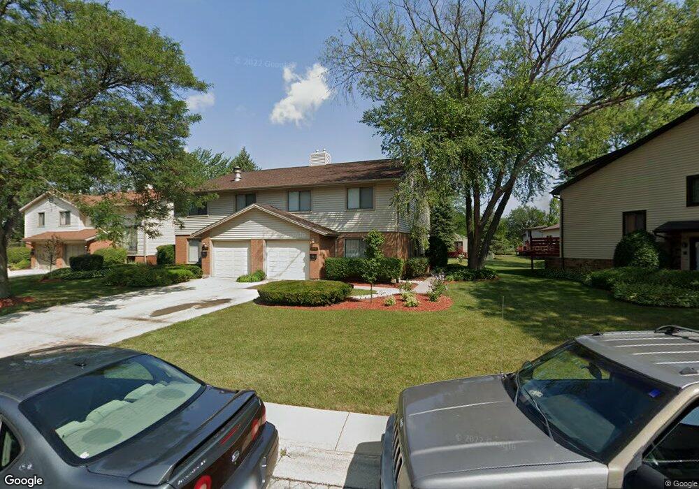 18580 Meadow Ln, Hazel Crest, IL 60429 - photo 1