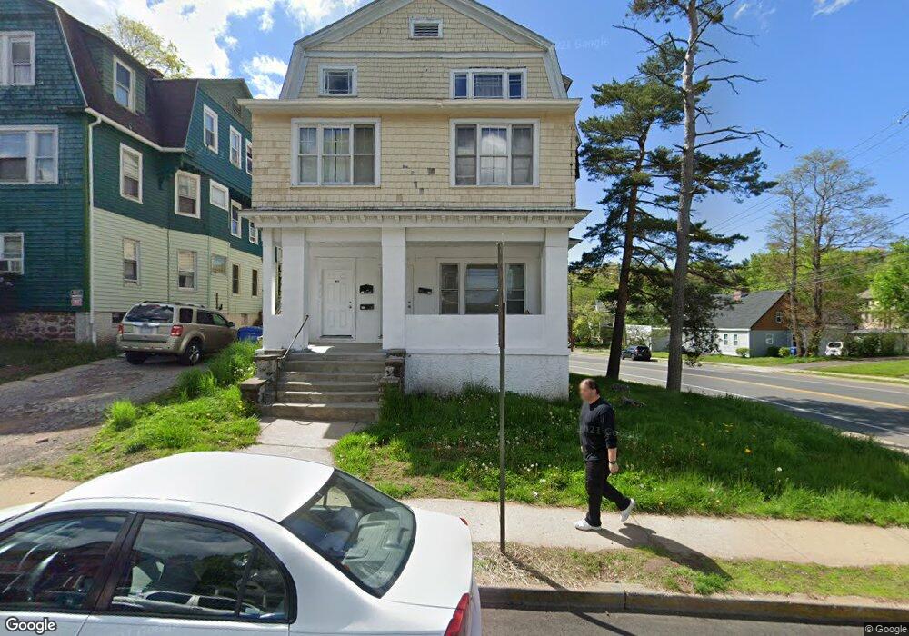 132 Wilcox Ave unit 2, Meriden, CT 06451 - photo 1