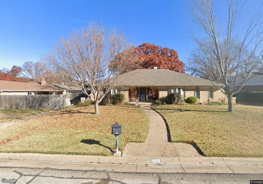 1905 Lincolnshire Dr, Bedford, TX 76021 - photo 1