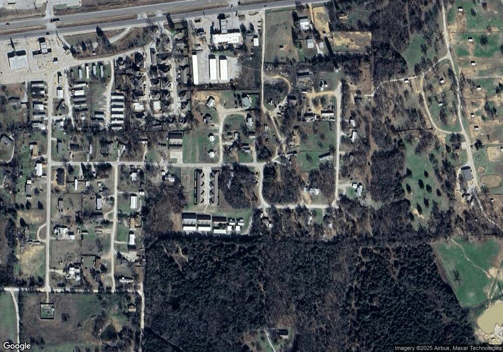 612 Lakeway Ln, Gainesville, TX 76240 - photo 1