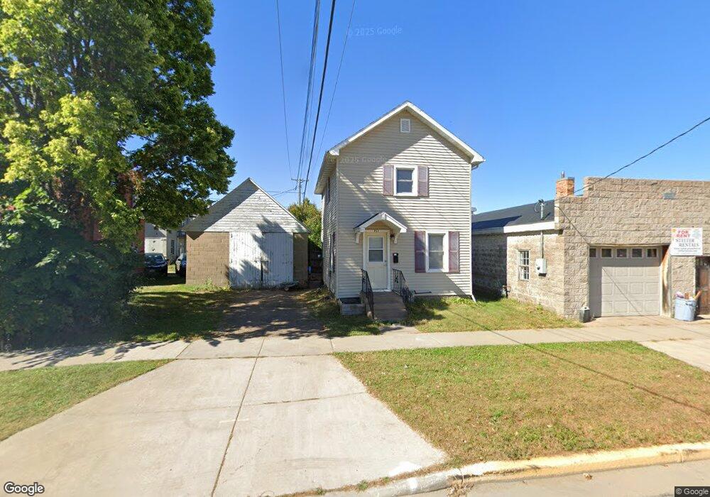 711 8th St E, Menomonie, WI 54751 - photo 1