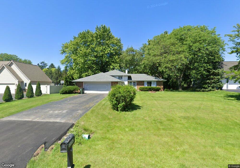 10S542 Curtis Ln unit 1, Naperville, IL 60564 - photo 1