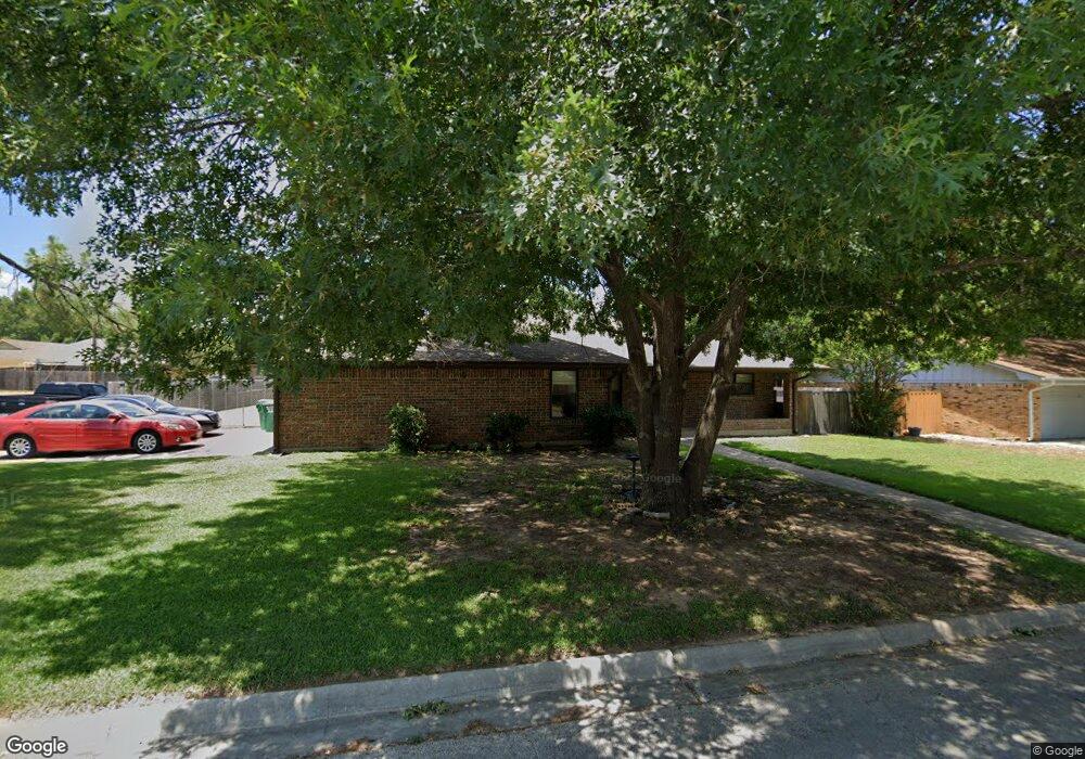 2001 Everglade Dr, Gainesville, TX 76240 - photo 1