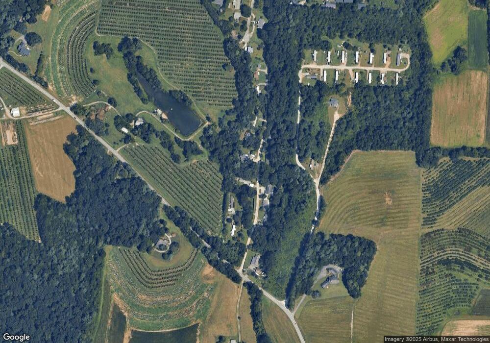 113 Lynnwood Ln, Hendersonville, NC 28792 - photo 1