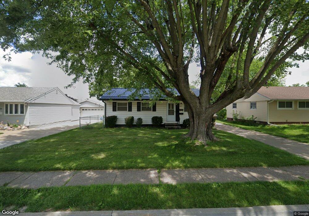 4002 W Lombard St, Davenport, IA 52804 - photo 1