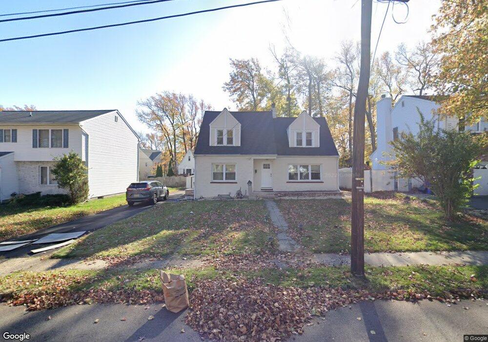 21 Warwick St, Iselin, NJ 08830 - photo 1