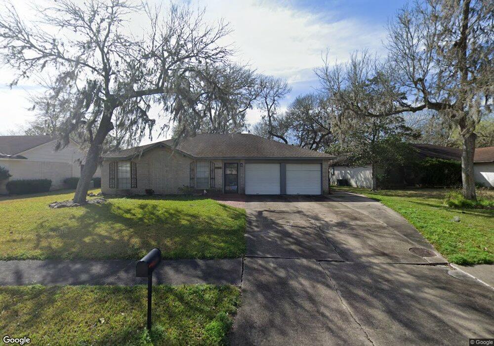 16330 Oxnard Ln, Friendswood, TX 77546 - photo 1