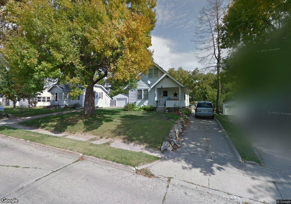 202 W 12th St S, Newton, IA 50208 - photo 1