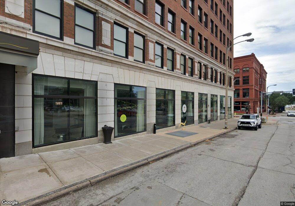 215 N Main St unit flr 3, Davenport, IA 52801 - photo 1