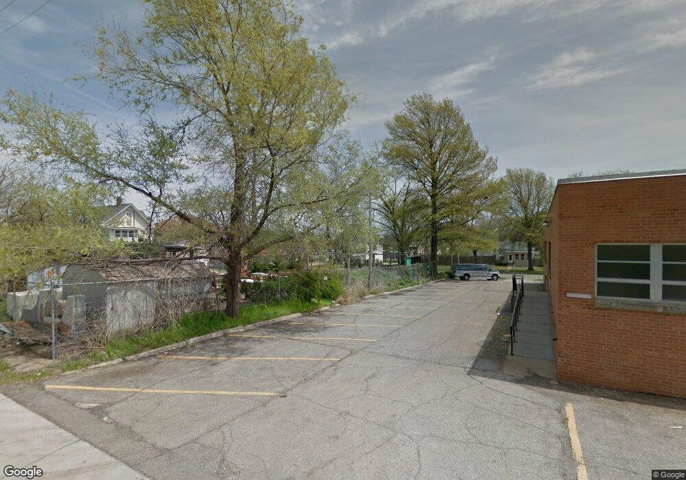 615 SW Polk St, Topeka, KS 66603 - photo 1