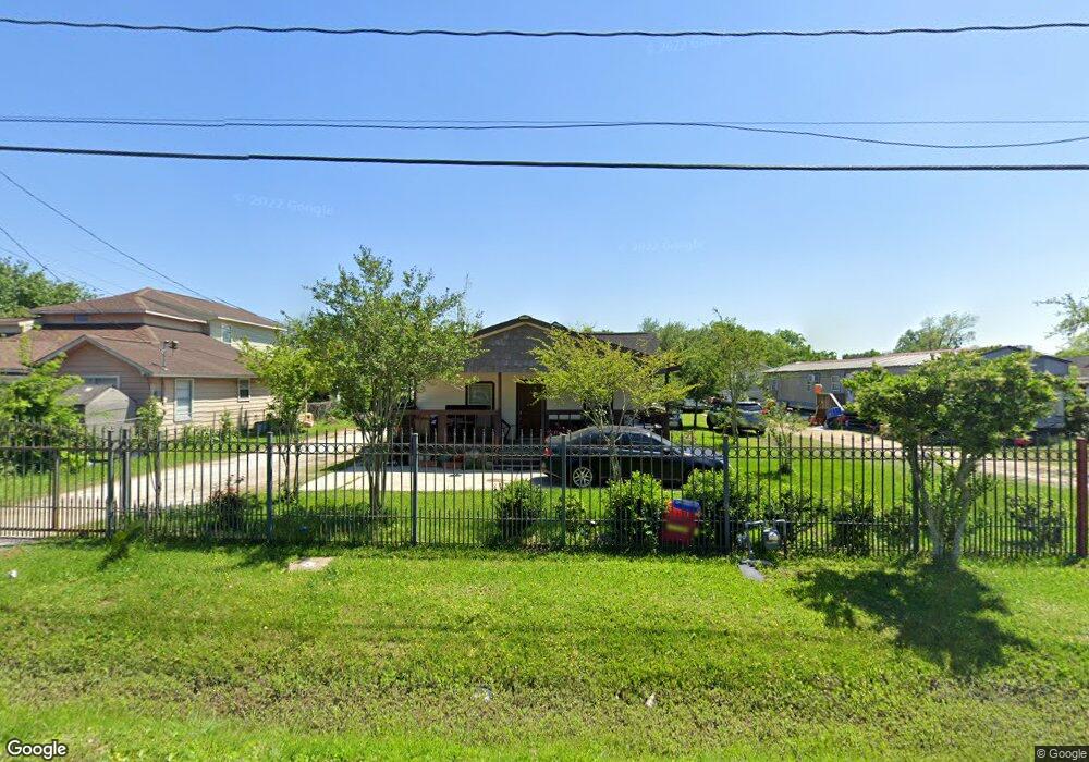 4926 Van Zandt St, Houston, TX 77093 - photo 1