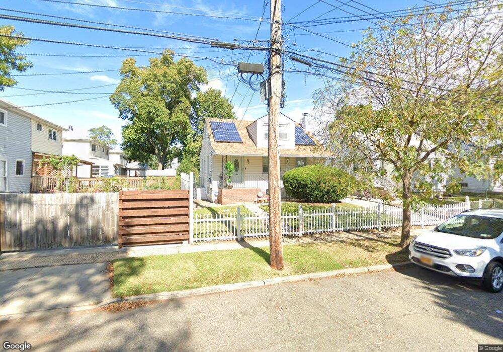 465 Netherland Ave, Staten Island, NY 10303 - photo 1