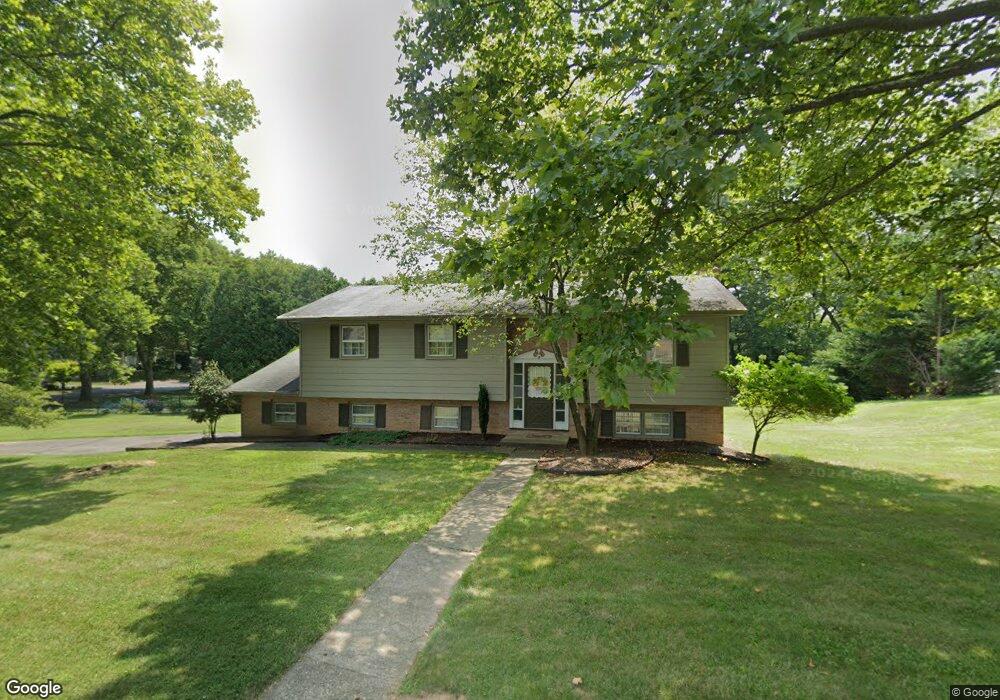 10 Applewood Dr, Easton, PA 18045 - photo 1