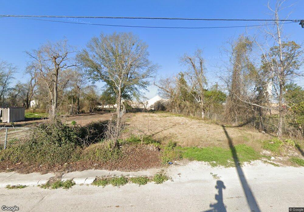 321 N Kirkman St, Lake Charles, LA 70601 - photo 1