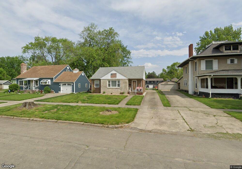 3014 Prairie Ave, Mattoon, IL 61938 - photo 1