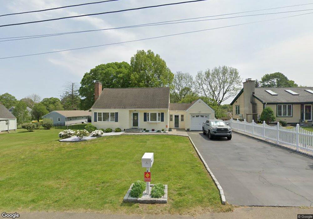 7 Ward Place, Trumbull, CT 06611 - photo 1