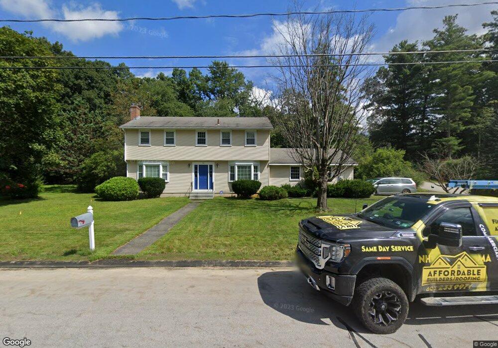 10 Coleridge Rd, Nashua, NH 03062 - photo 1