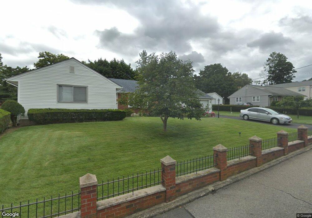 247 Croydon Rd, Yonkers, NY 10710 - photo 1