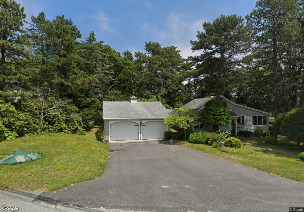 15 Gitche Gumee Rd, Buzzards Bay, MA 02532 - photo 1