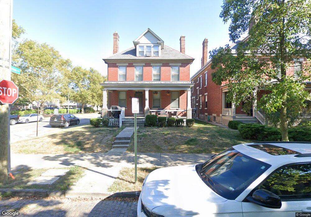 382 W Hubbard Ave, Columbus, OH 43215 - photo 1