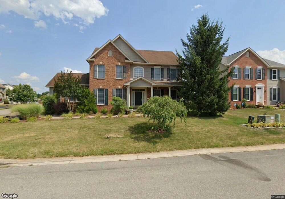 13617 Cambridge Dr, Hagerstown, MD 21742 - photo 1