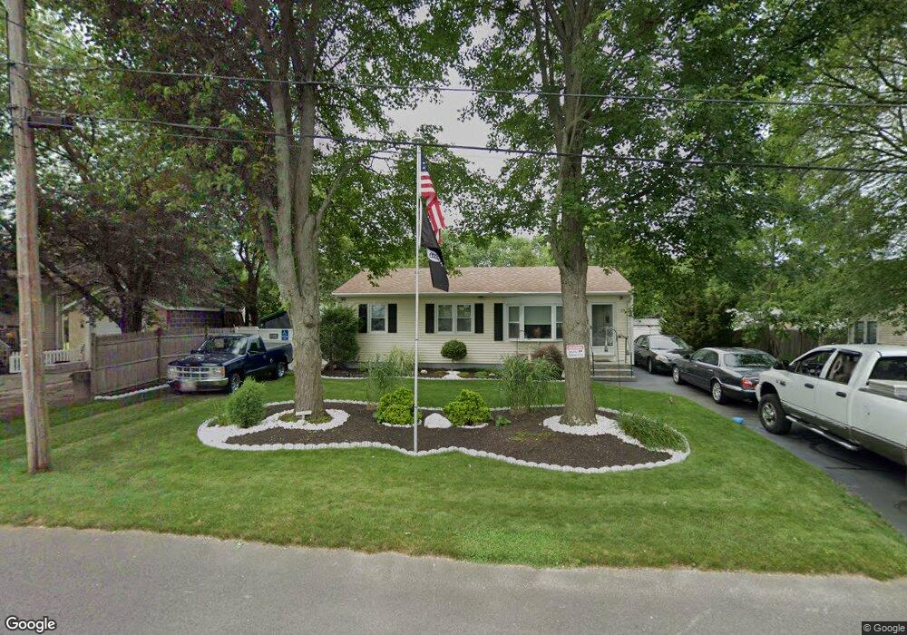 25 Holt St, Warwick, RI 02889 - photo 1