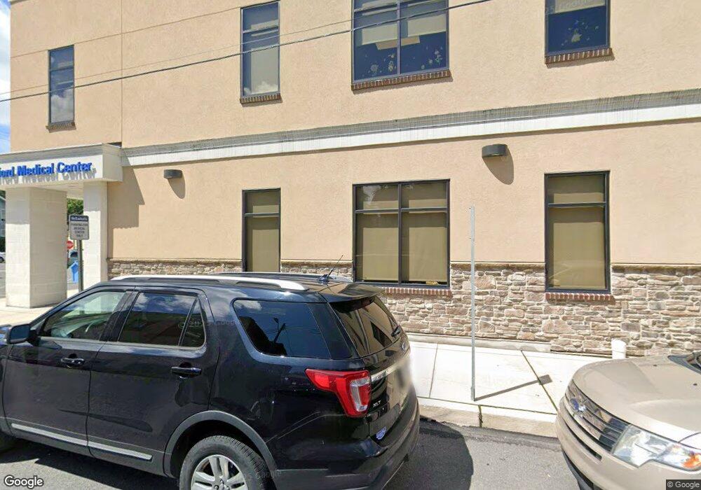 101 W Bertsch St, Lansford, PA 18232 - photo 1