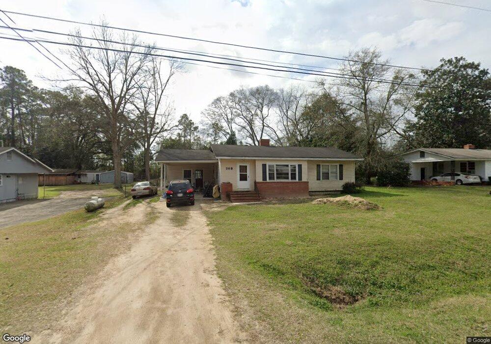 208 Lindale Ave, Moultrie, GA 31788 - photo 1