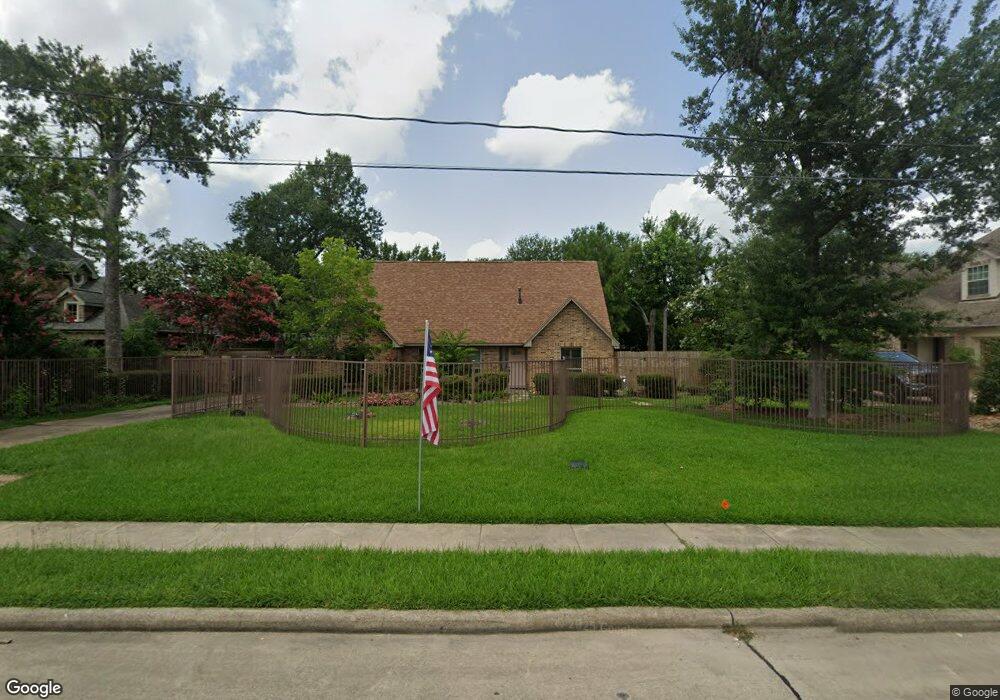 1421 Huge Oaks St, Houston, TX 77055 - photo 1