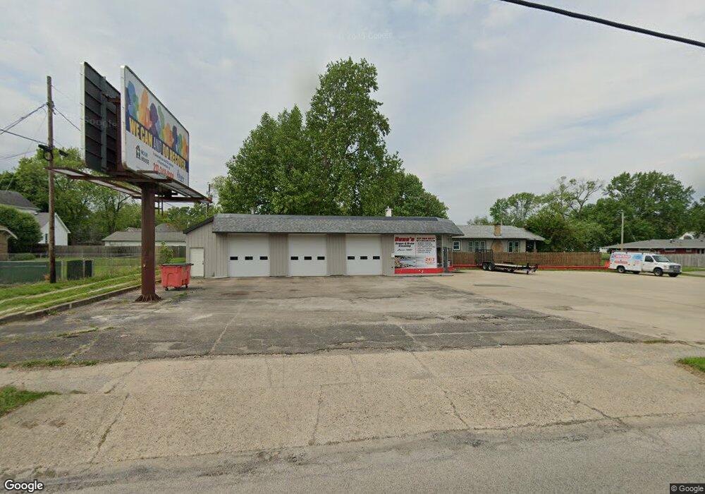 521 N 19th St, Mattoon, IL 61938 - photo 1