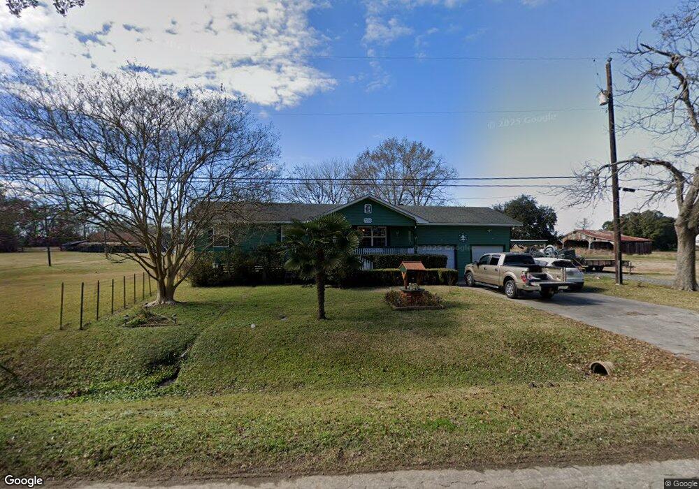 7200 Lee Station Rd, New Iberia, LA 70560 - photo 1