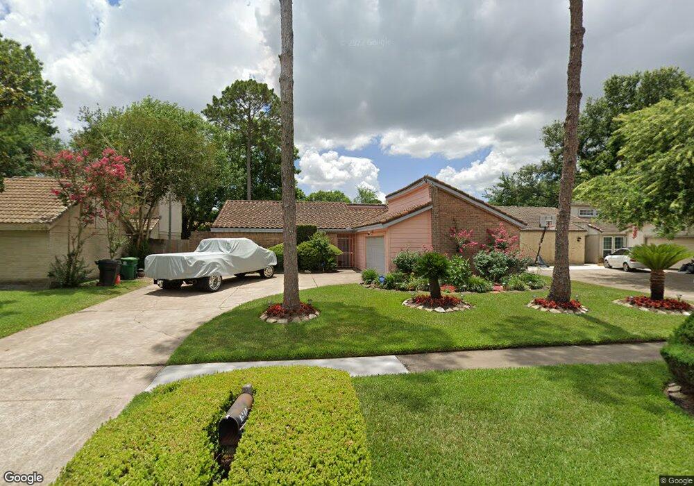 3907 Saratoga Dr, Houston, TX 77088 - photo 1