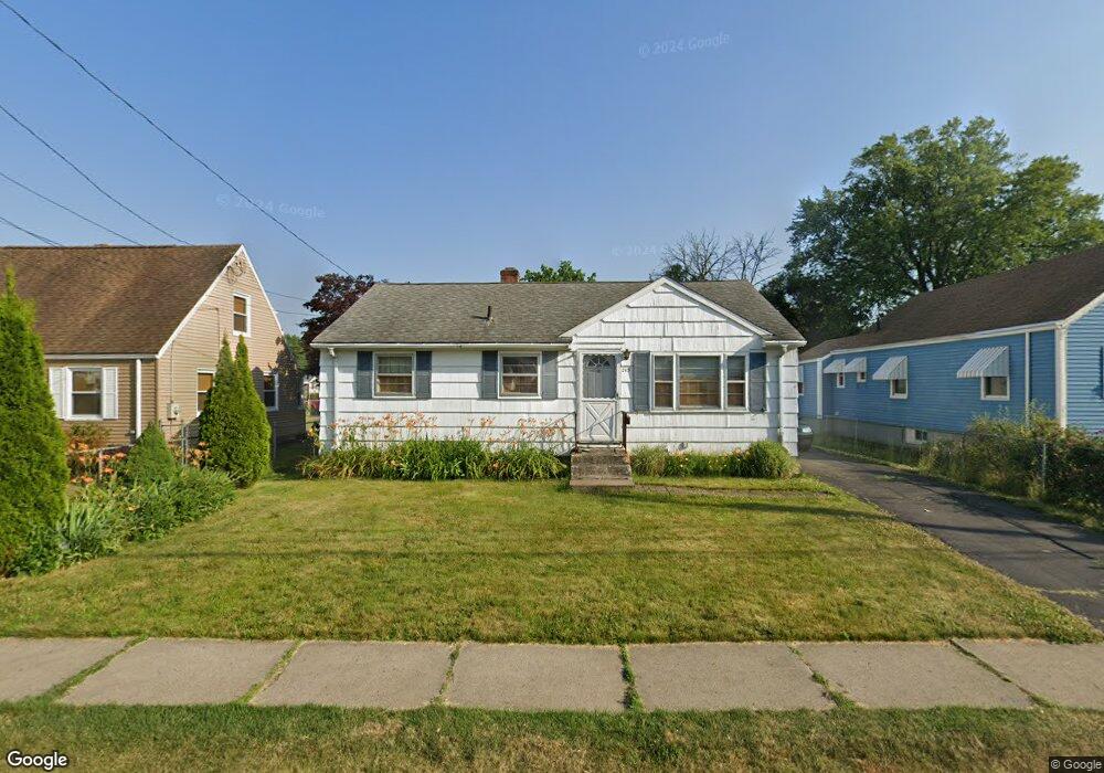 215 Linnmoore St, Hartford, CT 06106 - photo 1