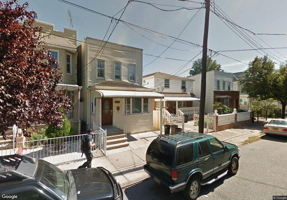 8719 109th St, Richmond Hill, NY 11418 - photo 1