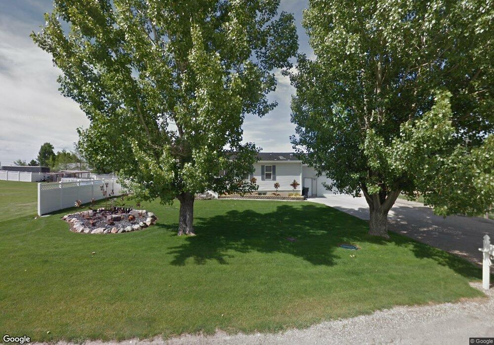 265 E 400 S, Hyrum, UT 84319 - photo 1