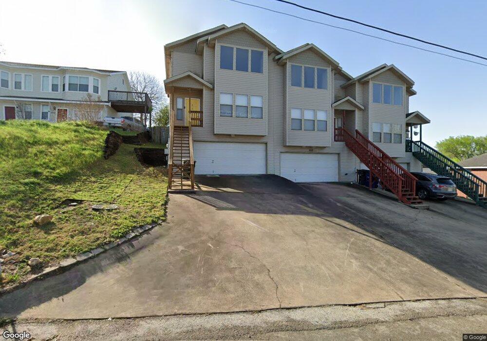 1262 Hillcrest Dr unit B, New Braunfels, TX 78130 - photo 1