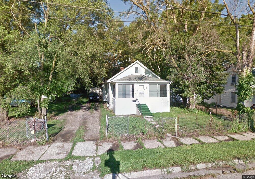 1407 Emerson St, Lansing, MI 48906 - photo 1