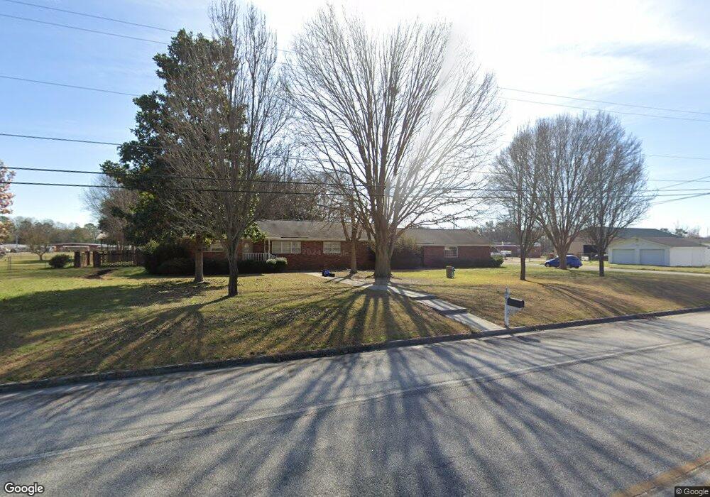 202 Hearn St, Claxton, GA 30417 - photo 1