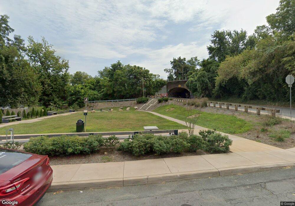 202 8th St NW, Charlottesville, VA 22903 - photo 1