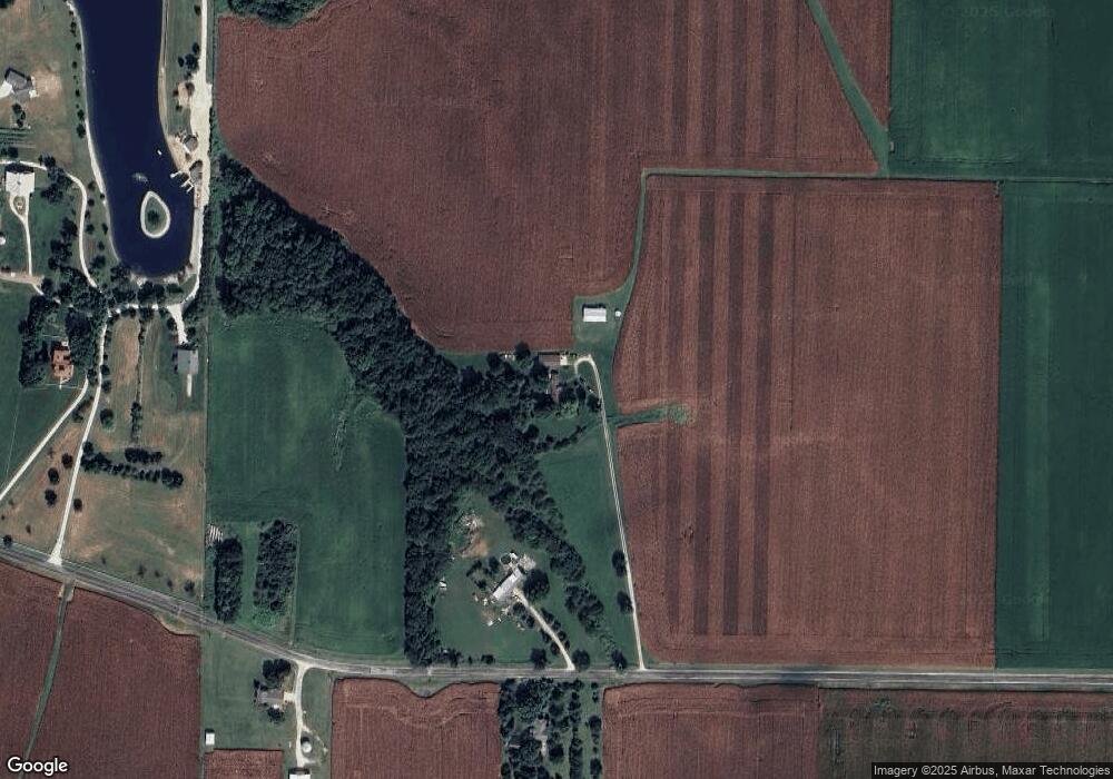 1248 Merritt Rd, Jacksonville, IL 62650 - photo 1