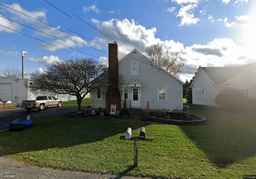 15824 Sidney St, Wapakoneta, OH 45895 - photo 1