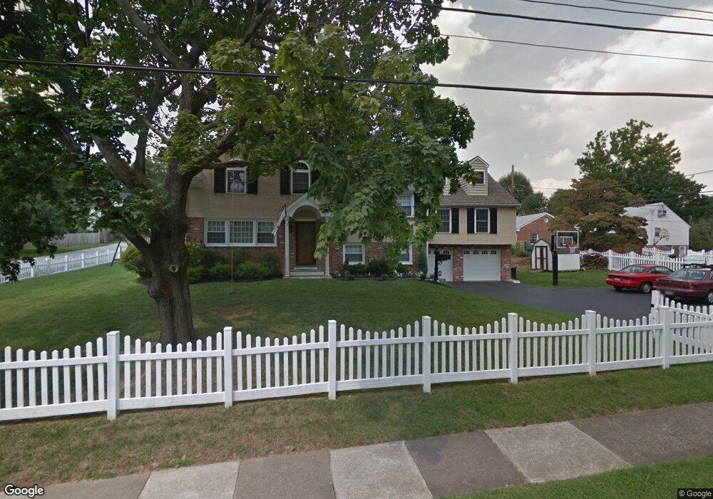 648 S Devon Ave, Wayne, PA 19087 - photo 1