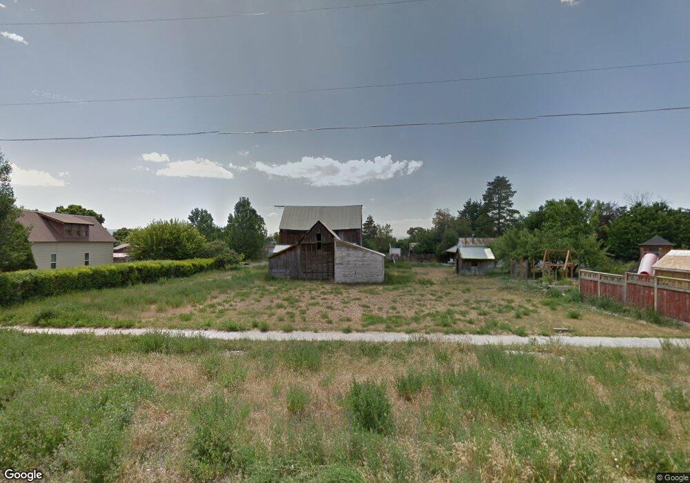 75 N 300 W unit B, Smithfield, UT 84335 - photo 1